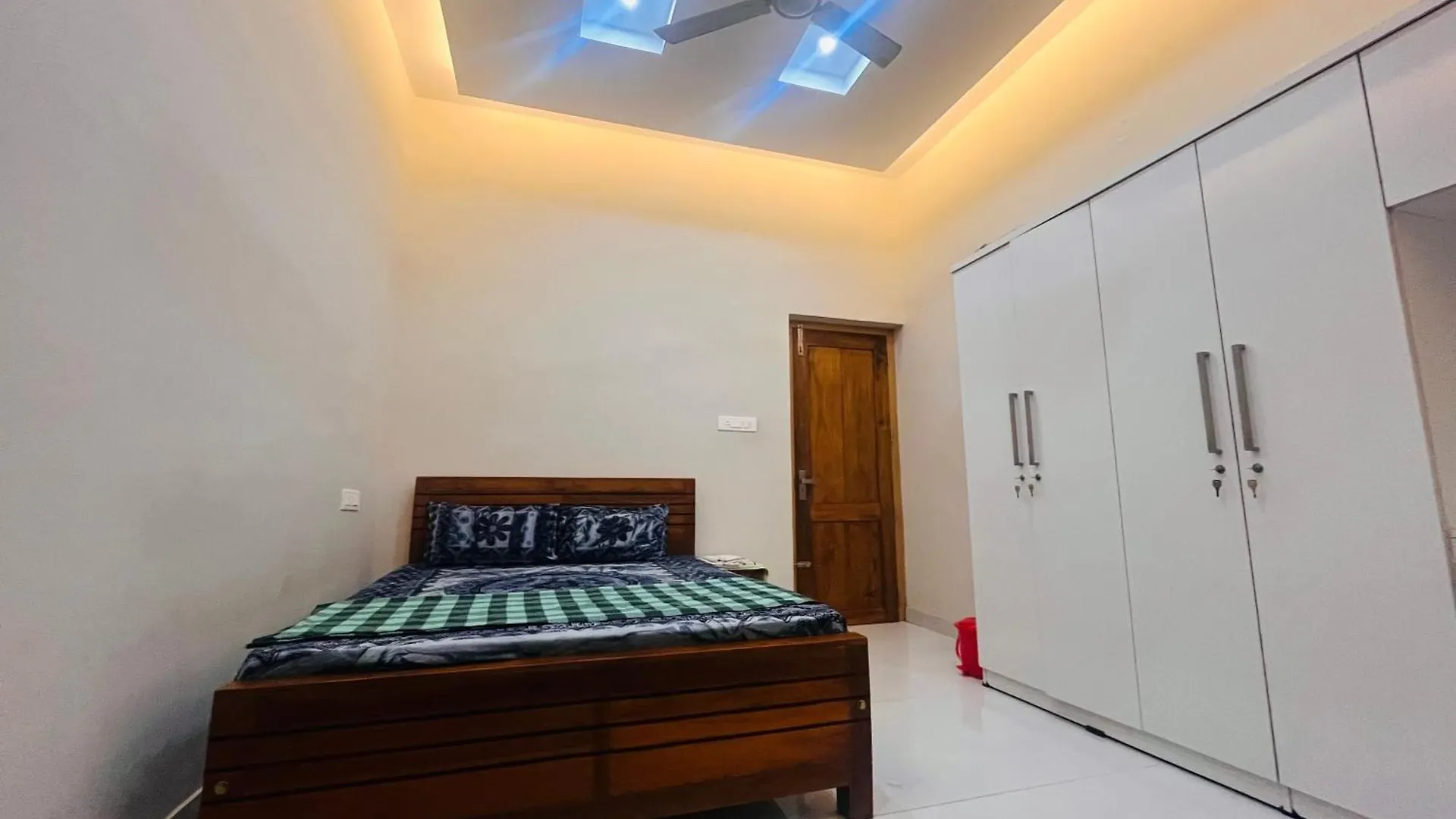 Chaithanya Residency Near To Nit Kunnamangalam Prázdninový dům